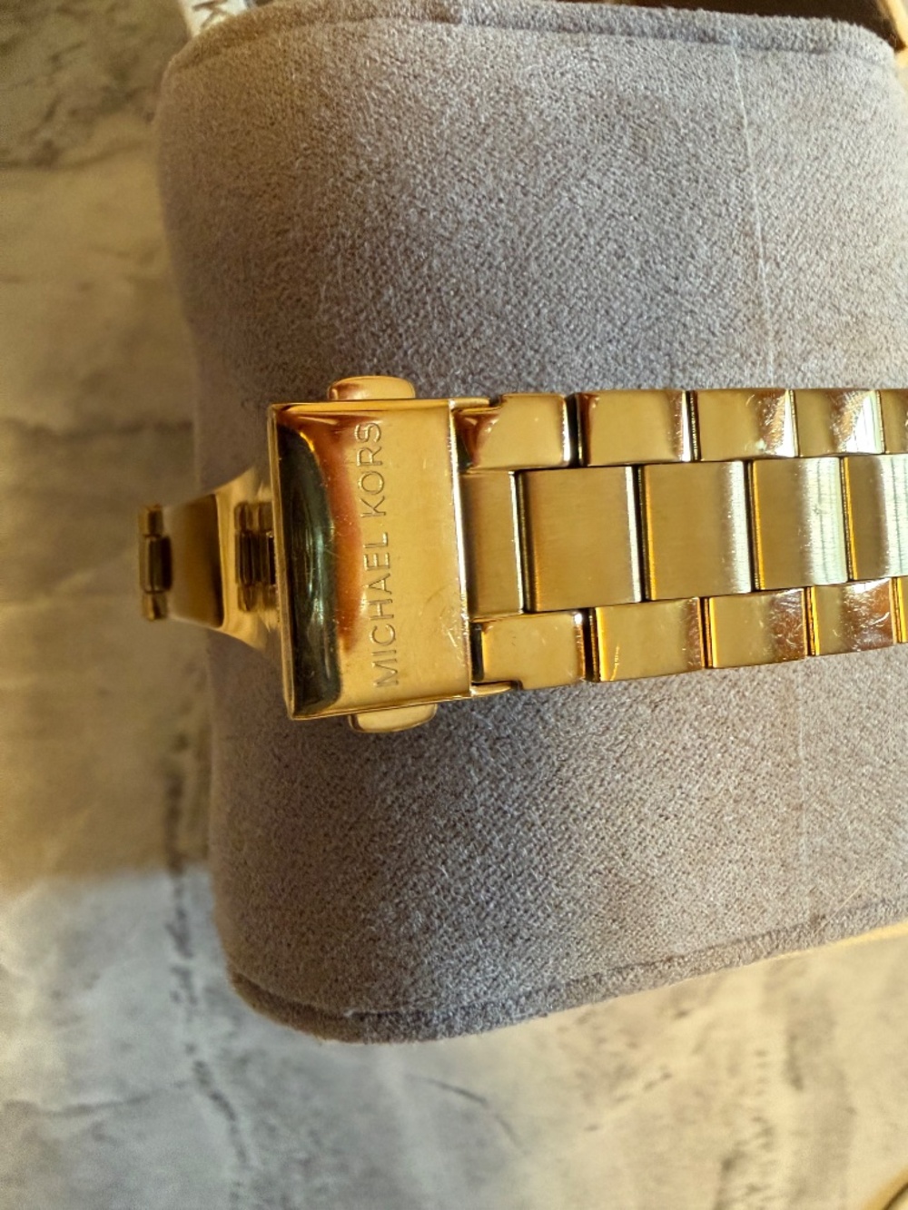 Watch - Picture 3 of 9